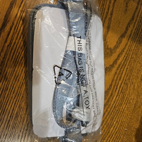 Simply Vera Vera Wang Chrissy Square Waist Pack Sling Bag Purse - Porpoise - NWT - Picture 5 of 6